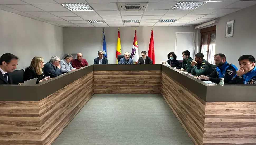 Reunión de la Junta Local de Seguridad para un Carnaval de Cebreros seguro