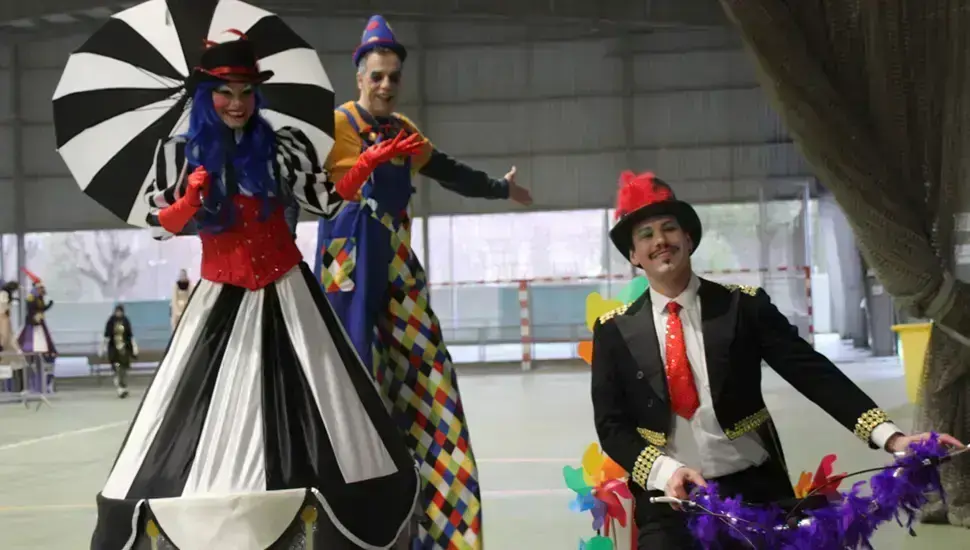 Carnaval bajo techo en Ávila