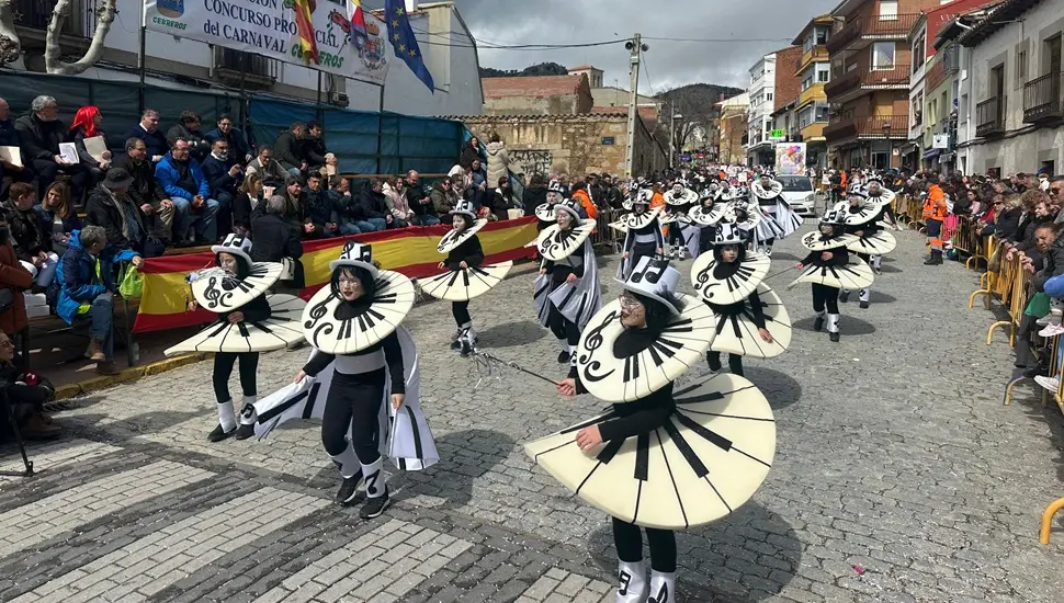 El Carnaval de Cebreros espanta las nubes