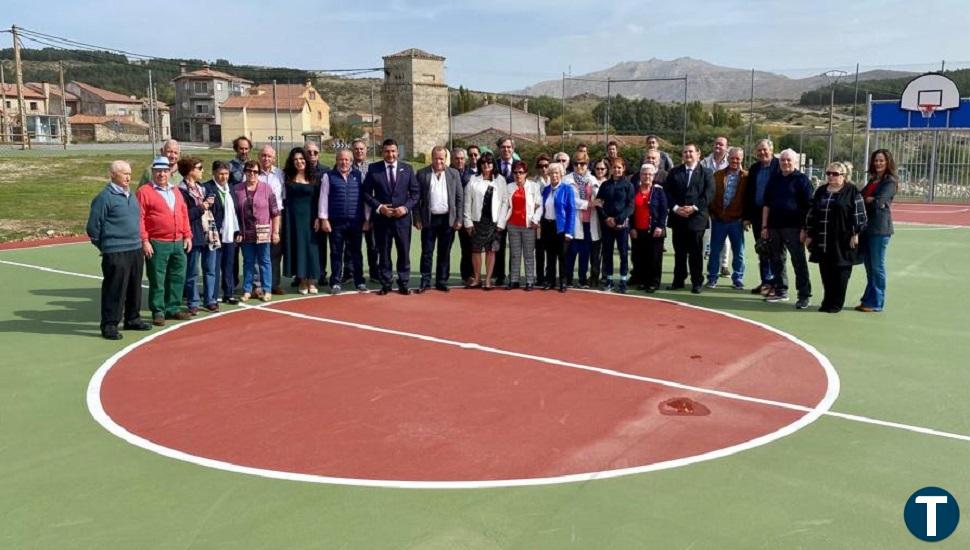 Cepeda de la Mora estrena su nueva pista polideportiva