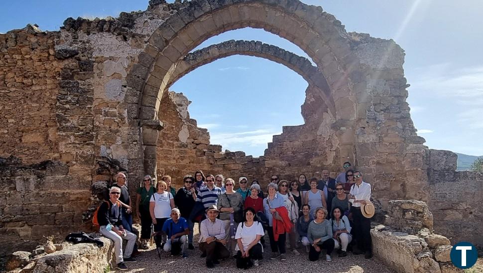 La Asociación de Amigos del Museo de Ávila visita el Parque Arqueológico de Recópolis