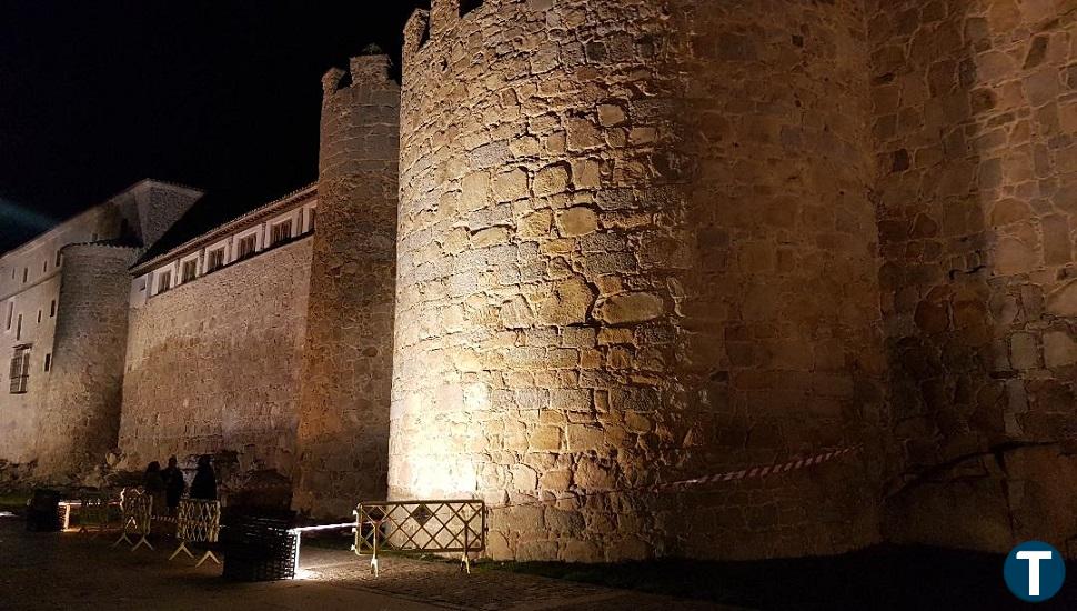 Desprendimiento de un merlón de la muralla en el paseo del Rastro