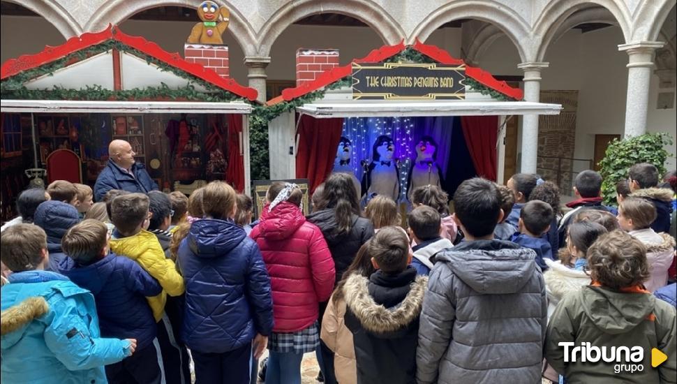 Los escolares abulenses disfrutan de la Casa de la Navidad 