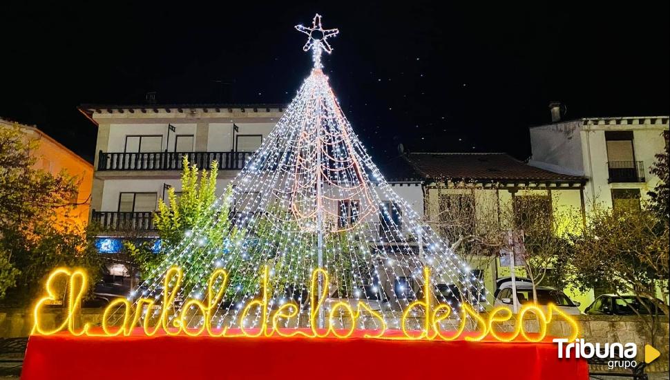 Magia e ilusión en la inauguración del 'Árbol de los Deseos' de Arenas de San Pedro