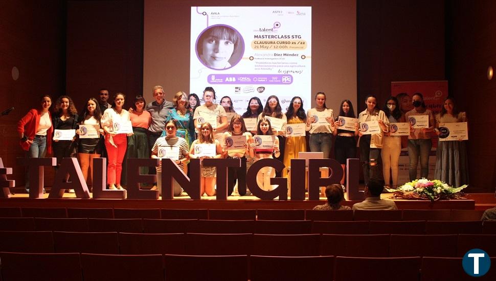 43 jóvenes reciben el diploma del programa STEM Talent Girl en Ávila