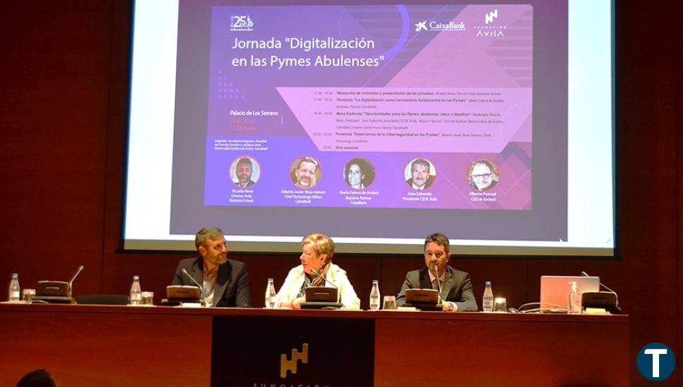 UCAV y CaixaBank abordan con las empresas abulenses la digitalización y la necesidad de la transformación digital   