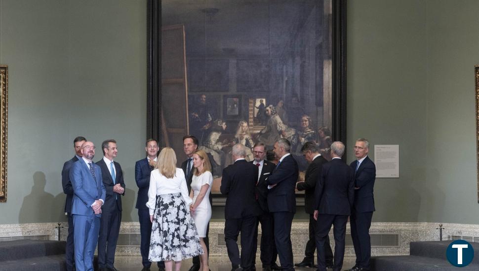  Una foto de familia ante las Meninas inmortaliza la primera Cena Euroatlántica   