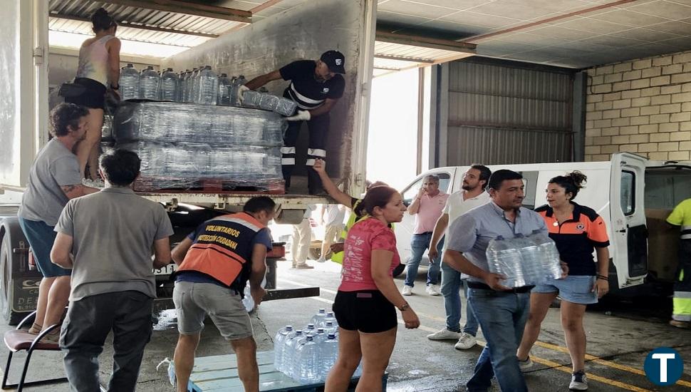 La Diputación aporta 20 vehículos y diez agrupaciones de bomberos voluntarios a la lucha contra el incendio de Cebreros