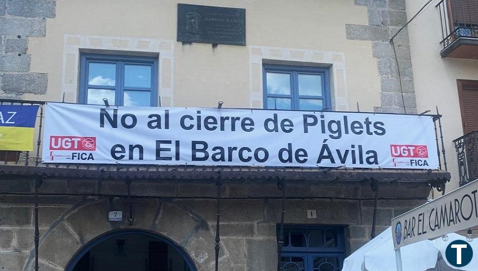 Los barcenses muestran su apoyo a los trabajadores de Piglets 