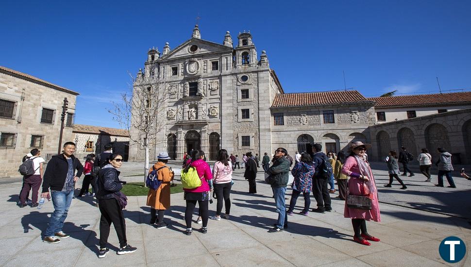 La imagen de Santa Teresa saldrá este miércoles en procesión extraordinaria desde su casa natal hasta el Convento de San José