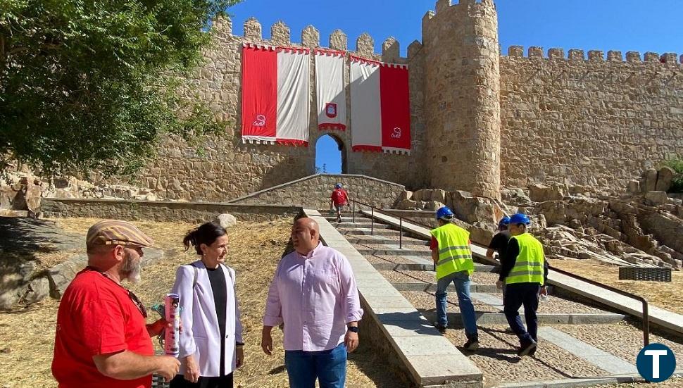 Ávila se engalana con más de cinco kilómetros de decoración aérea para las XXV Jornadas Medievales