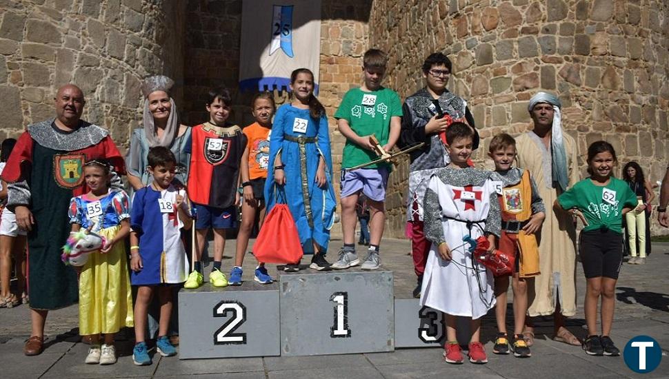 Carrera medieval de los más pequeños