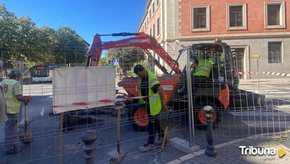 Cortes de tráfico en Jesús del Gran Poder por las obras de las redes de suministros