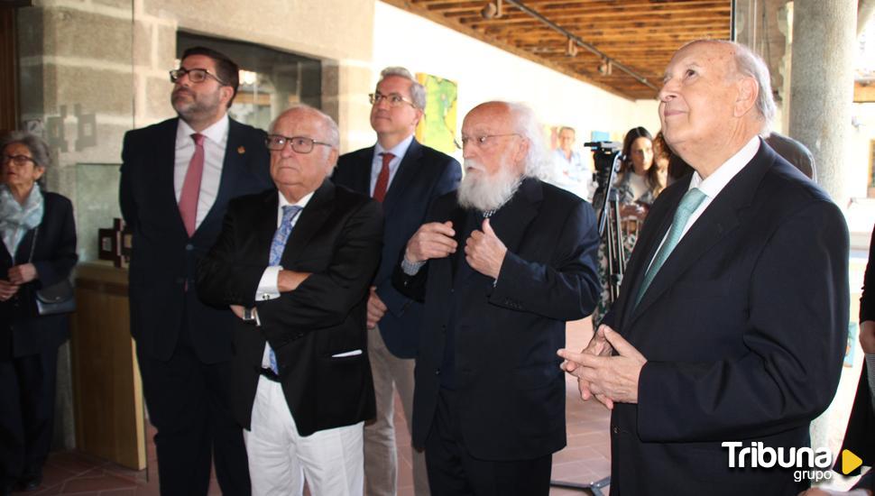 Díaz-Castilla inaugura una exposición permanente dedicada a Santa Teresa