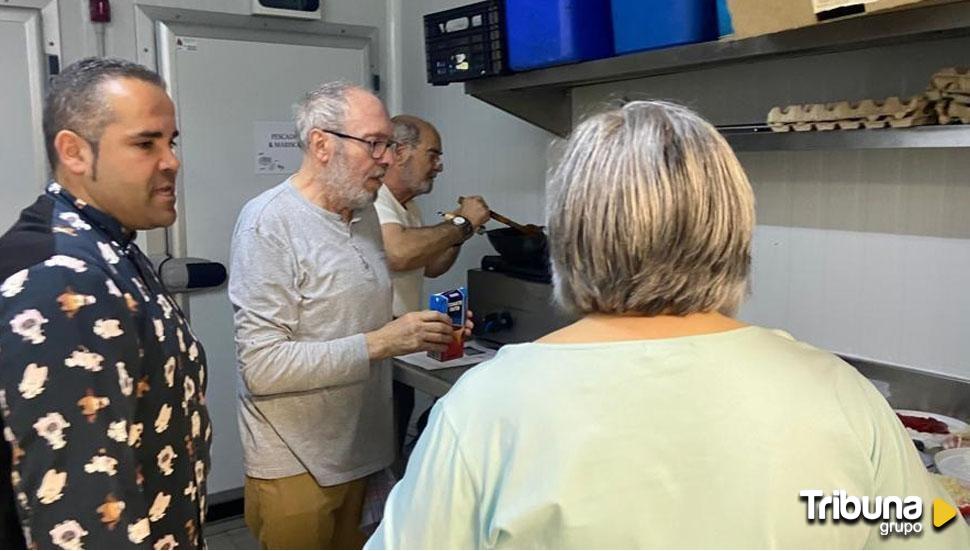 Cursos de cocina que promueve la autonomía de mayores