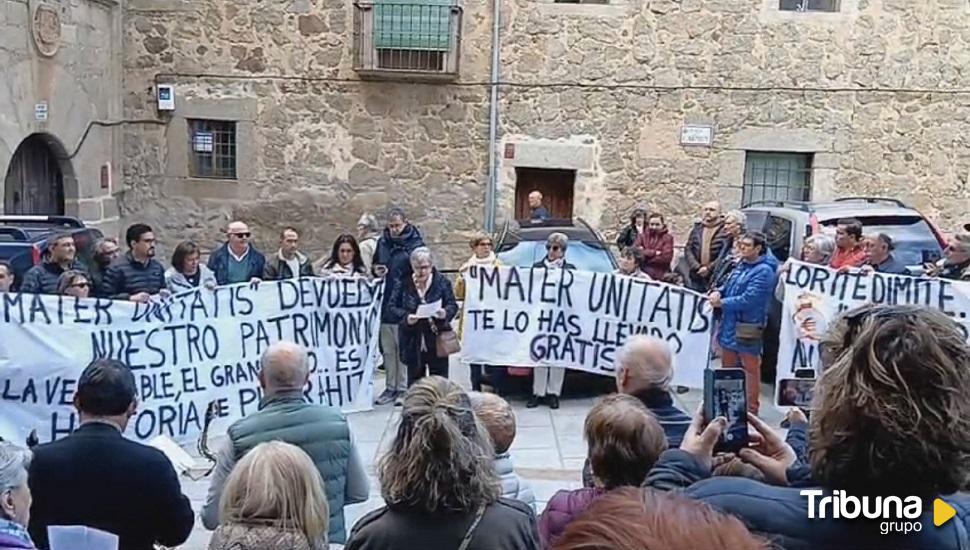 Gran protesta para la devolución del patrimonio del convento de Piedrahíta