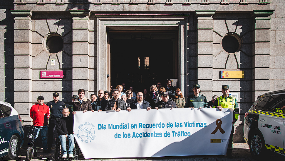 Minuto de silencio por las 11 víctimas mortales en las carreteras de la provincia