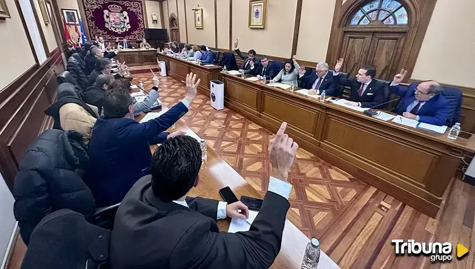 El último Pleno del año aprueba el aumento de diputados en las comisiones informativas