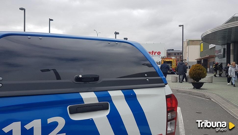 Incendio en el Centro Comercial El Bulevar