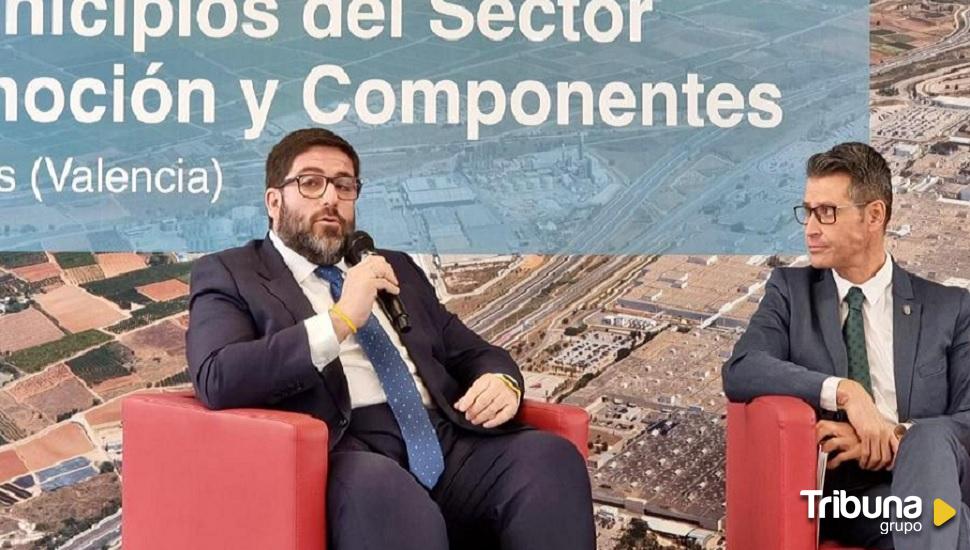 Sánchez Cabrera participa en un encuentro de ciudades del sector de la automoción