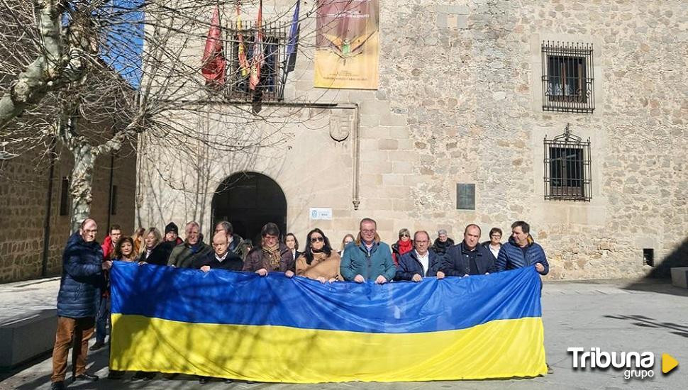 Silencio para condenar un año de guerra en Ucrania