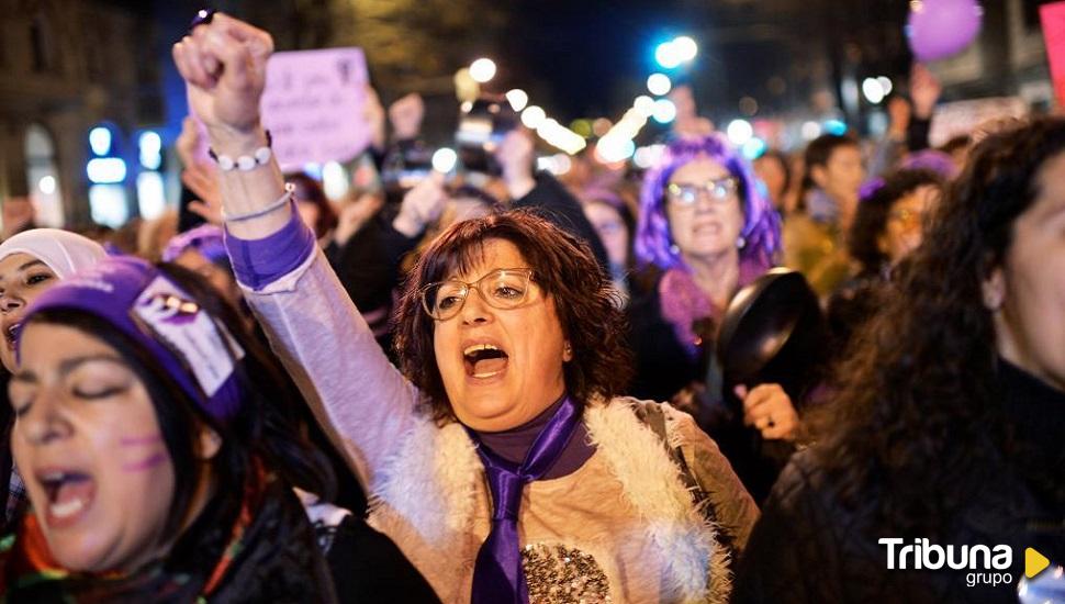 Mijares se suma a la conmemoración del Día de la Mujer