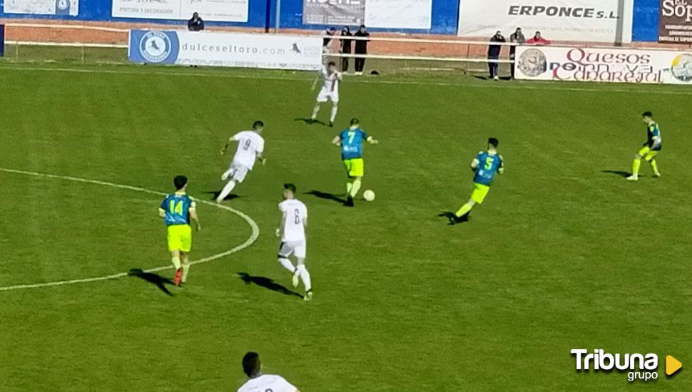 El Real Ávila deja el play off vivo en Las Salinas