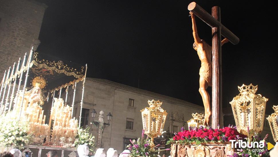 La Virgen de la Esperanza y el Cristo de la Ilusión vuelven a encontrarse en la Catedral