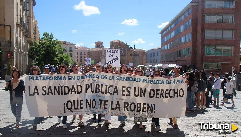 Ávila demanda en la calle "más recursos e inversiones" en la sanidad pública