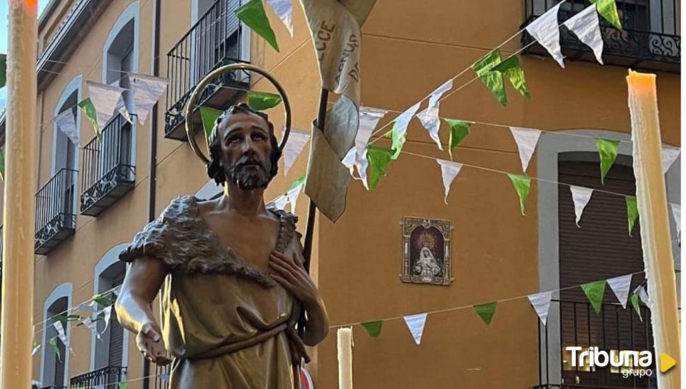 Las Fiestas de San Juan Bautista marcan el inicio del verano el Mercado Chico