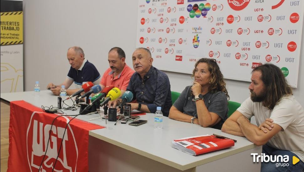 Pepe Álvarez reclama en Ávila la tramitación de la Ley de Bomberos Forestales