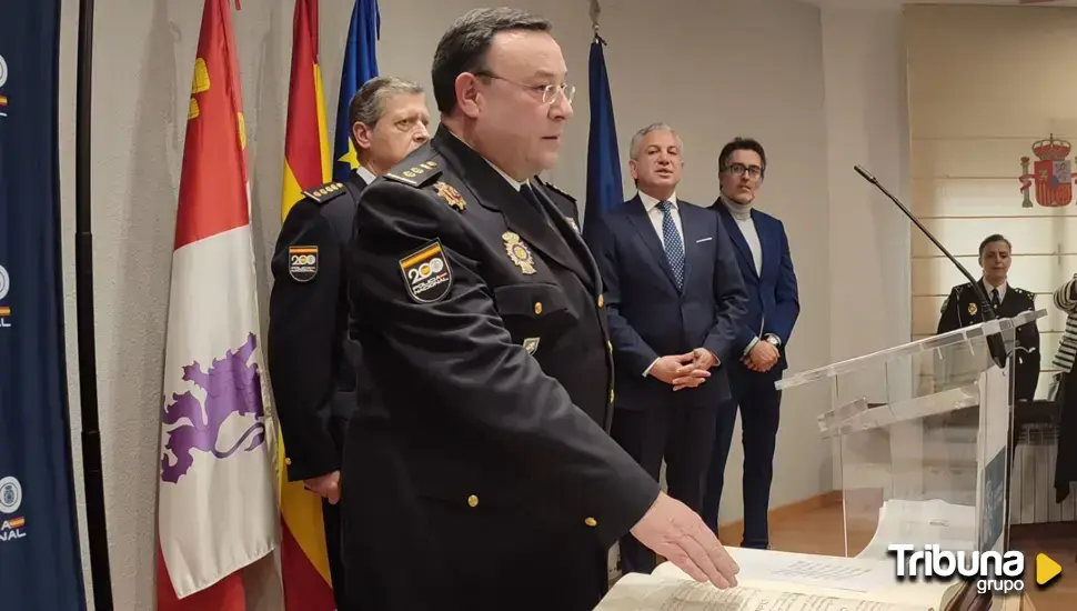 Ángel Díaz toma posesión como nuevo comisario de la Policía Nacional en Ávila