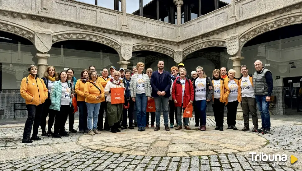 Peregrinos húngaros del Camino de Santiago recorren la provincia de Ávila