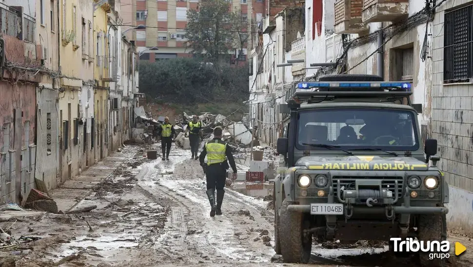 32 efectivos y 5 vehículos de Ávila colaboran en la zona afectada por la DANA