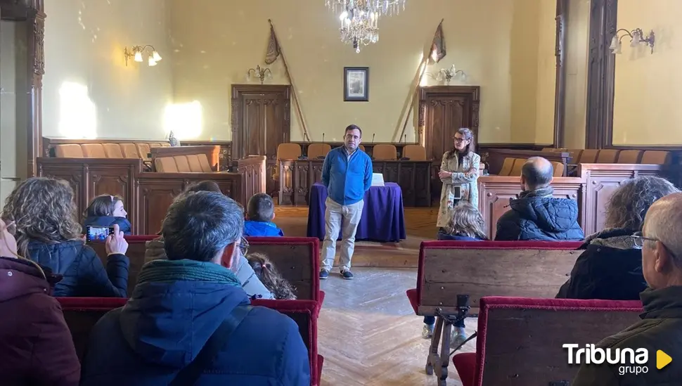 Más de medio centenar de personas en la Jornada de Puertas Abiertas del Ayuntamiento