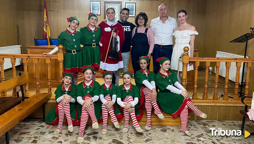 Encendido de luces para dar comienzo a la Navidad en Hoyocasero