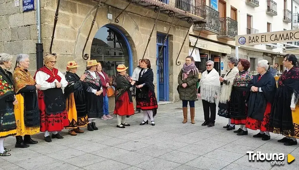 Las mujeres de El Barco de Ávila honran a Santa Águeda