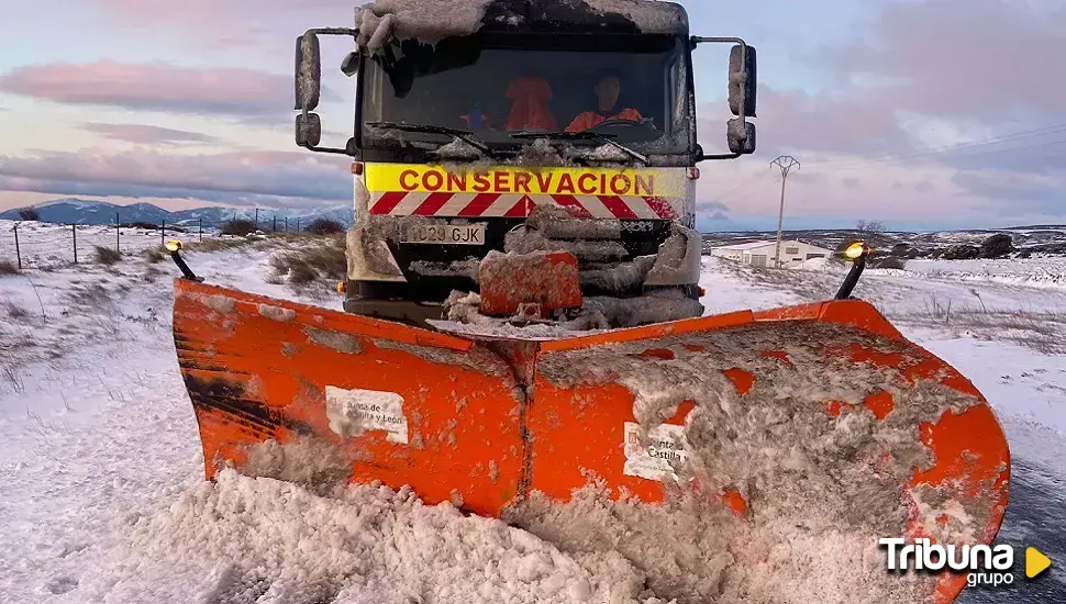 Precaución en calles y carreteras abulenses por placas de hielo