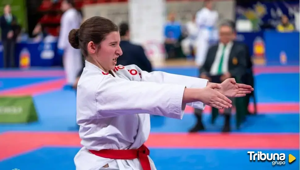 La barcense Lucía Sánchez Rosado gana el oro en el nacional de Para karate