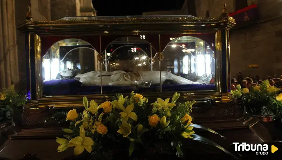 Ávila acompaña a Cristo en su Santo Entierro