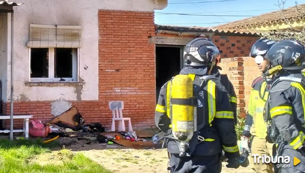 Incendio en una vivienda en Nava de Arévalo