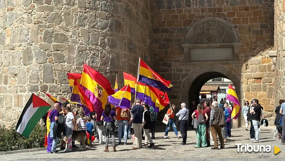  Ávila recuerda la 2ª República en un acto conmemorativo