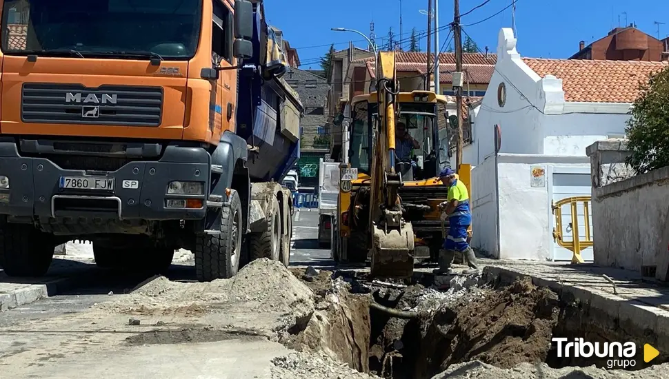 Intervención de obras de urgencia en la calle Castillo de la Mota