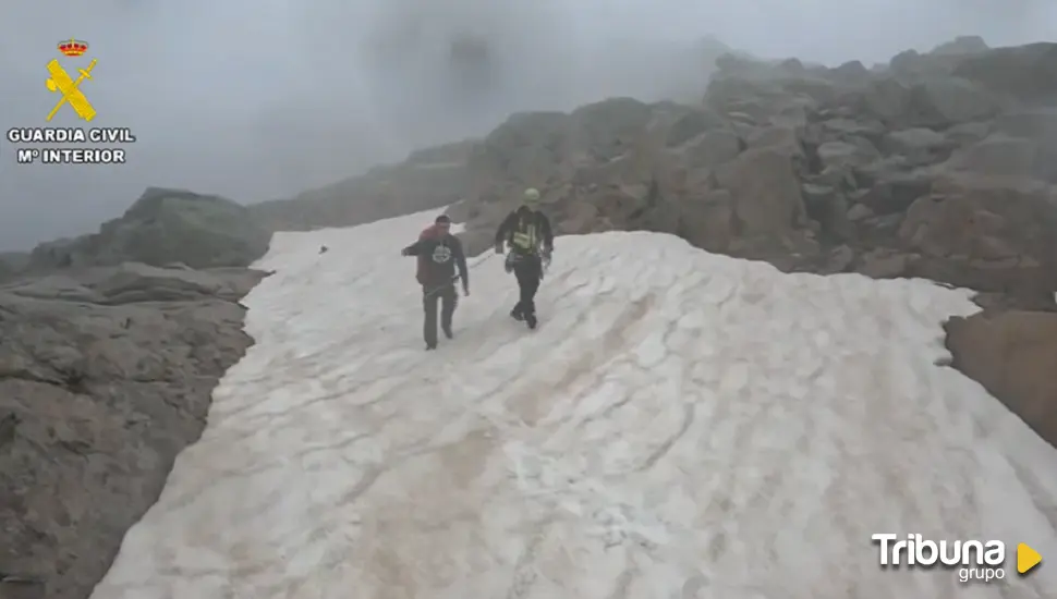 Rescatados tres  montañeros enriscados en el Pico Almanzor