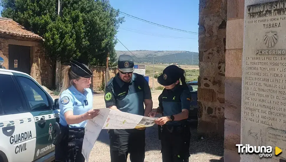 Espeleólogos trabajan en la búsqueda de los dos desaparecidos en Ávila hace un mes