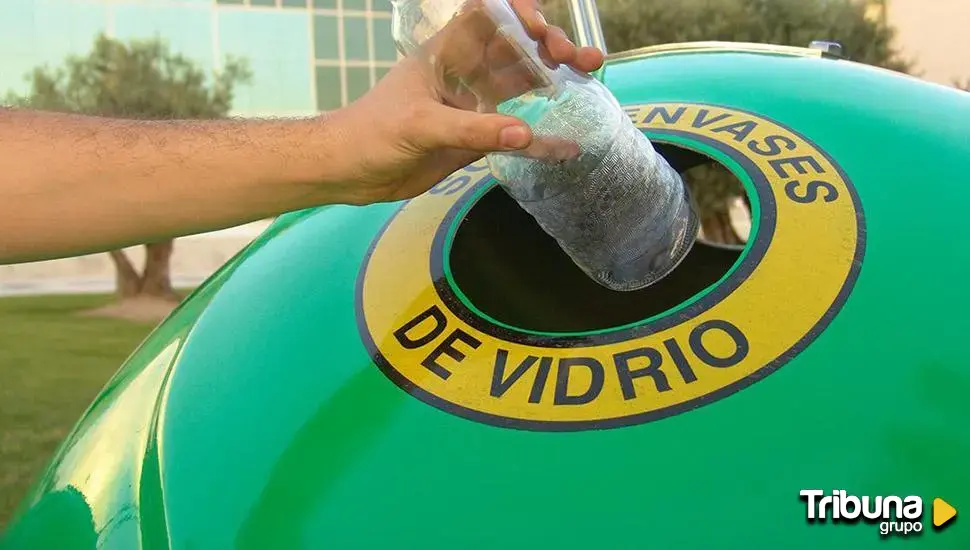 Por Ávila recuerda que la Diputación ha duplicado el recibo de la tasa de reciclaje