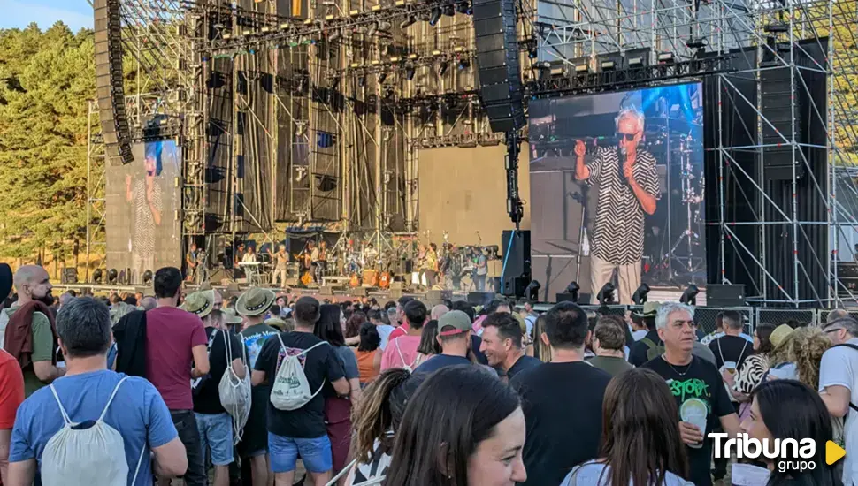 Más de 12.500 personas bailan al ritmo de Estopa, Kiko Veneno y Muchachito en Gredos