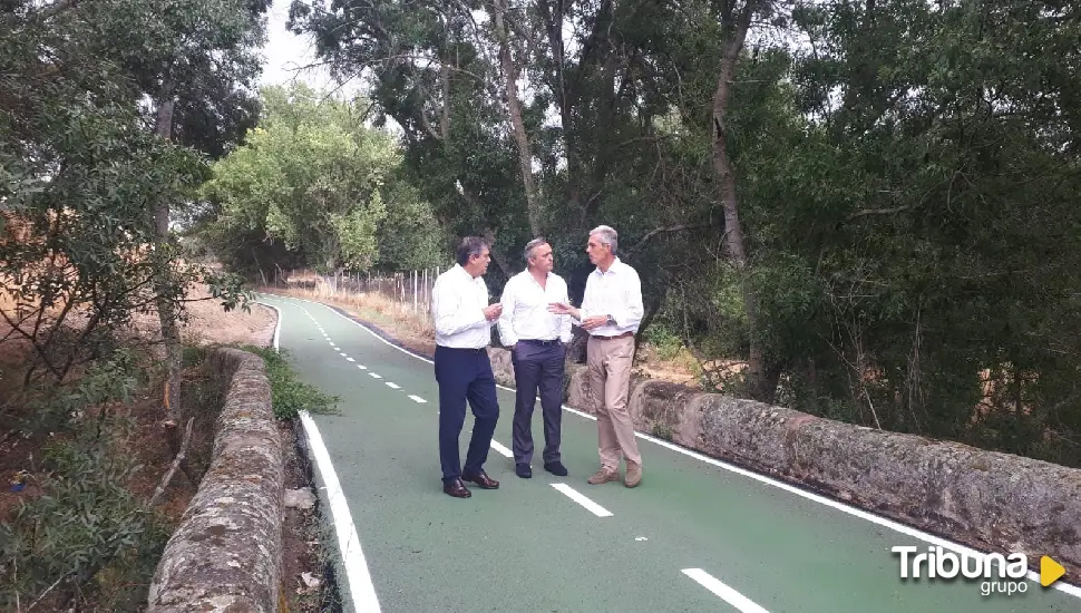 Entra en funcionamiento el carril bici entre Ávila y la Aldea del Rey Niño