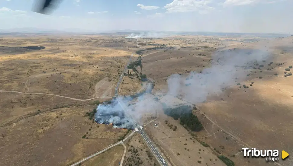 Dos focos de fuego en la carretera de Urraca Miguel