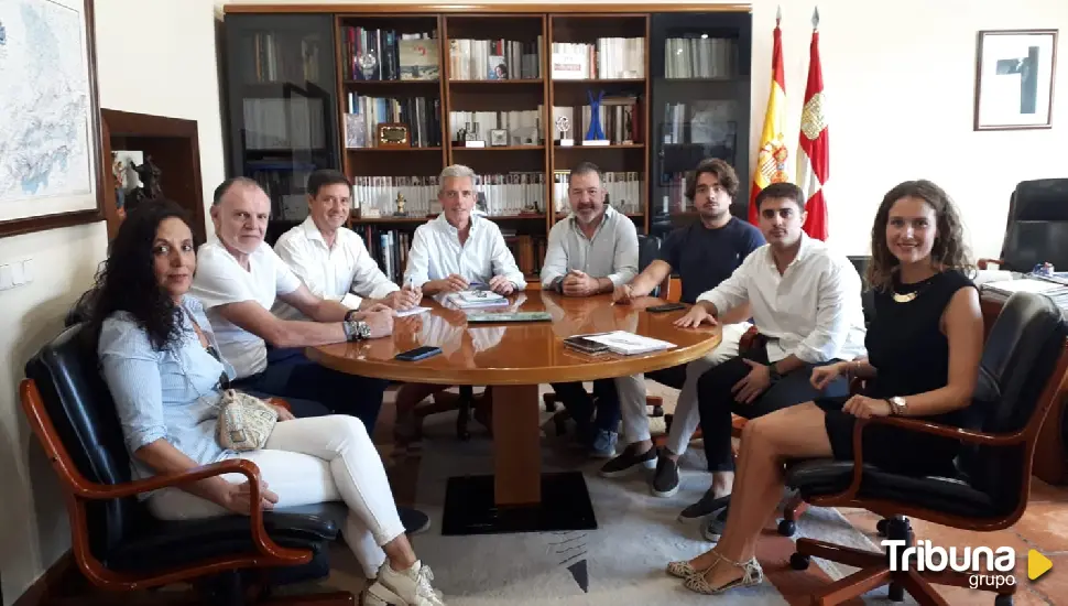 Reunión entre la Junta y el Real Ávila para subvenciones deportivas